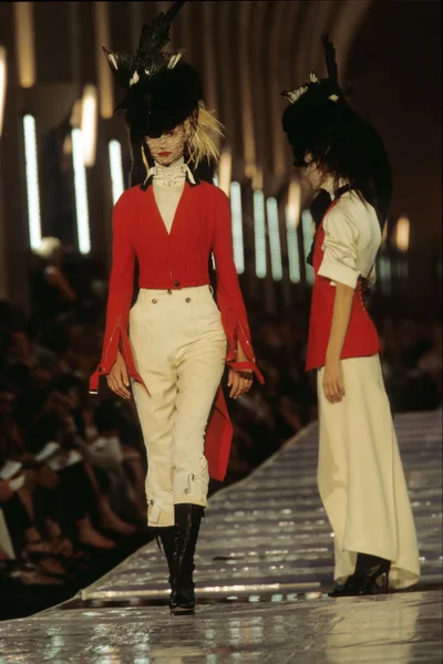Look 26